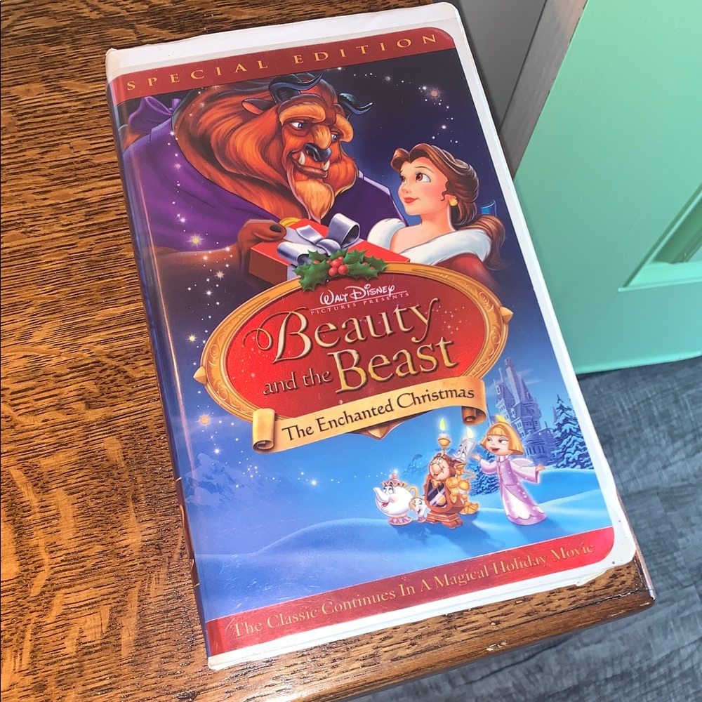 Beauty & The Beast The Enchanted Christmas VHS